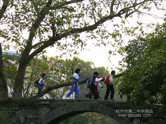 高三年级教师到桂林柳州等地参观学习