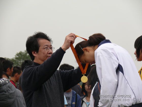 舞动的青春：钦州二中第22届校运会盛况