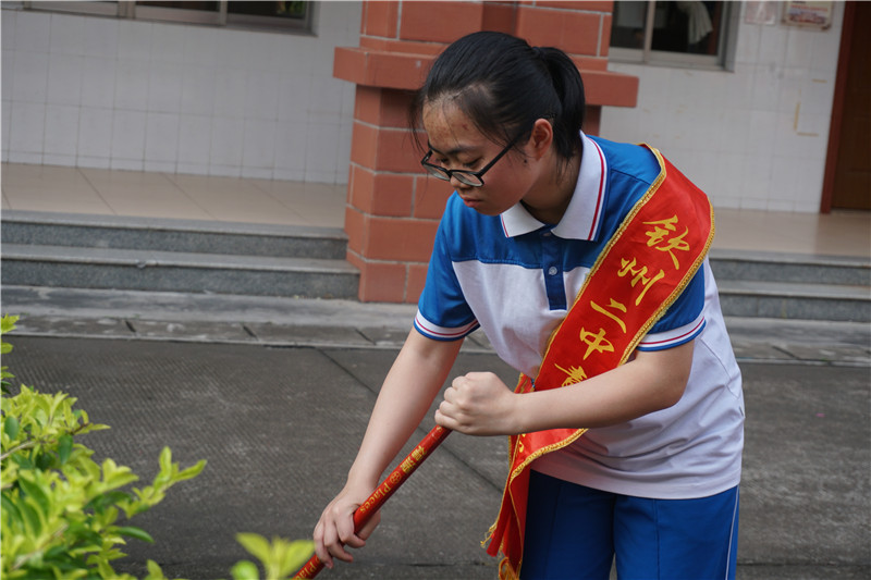 汇聚青年之力量，服务青春之高考 ----钦州二中青年志愿者协会服务2020高考系列活动纪实