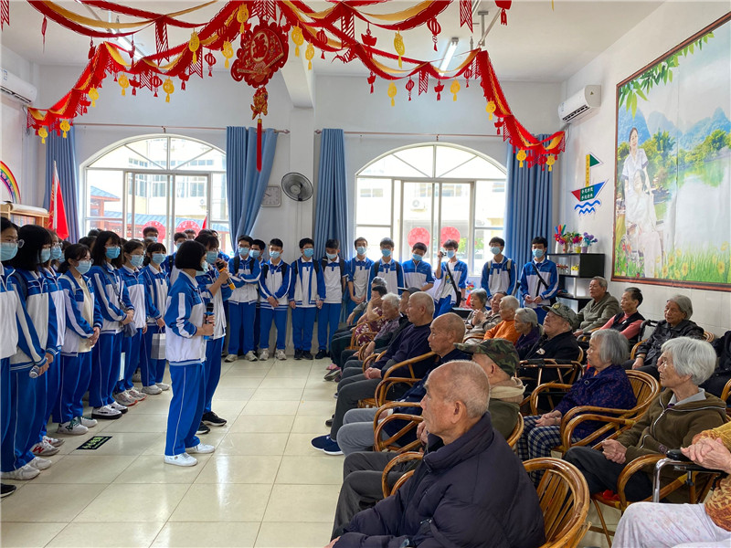 承雷锋精神，扬青年爱心,共敬老爱老，学爱与感恩 ——宝威体育（中国）集团有限公司2019级“筑梦班”开展“敬老爱老”服务敬老院活动