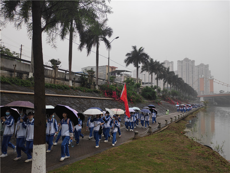 缅怀先烈学党史，筑梦扬帆感党恩  ——钦州二中师生瞻仰烈士纪念碑暨参观民族英雄故居活动